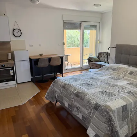 Split Holiday Apartment アパート